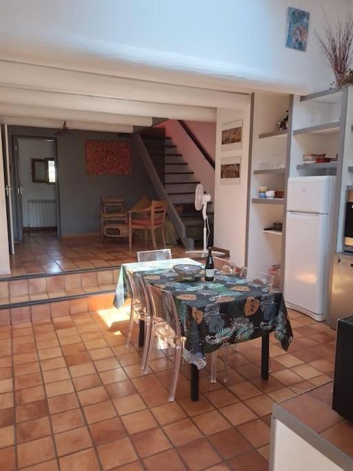 Apartamento Maison De Charme Avec Vue Sur La Vallee De La Ceze Saint-Gervais  Exterior foto